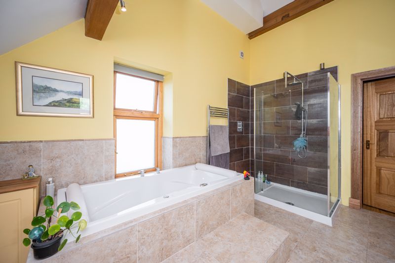 En-Suite- click for photo gallery